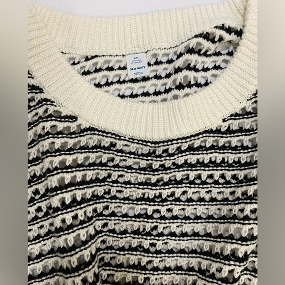 Old Navy Sweater - Picture 6 of 8